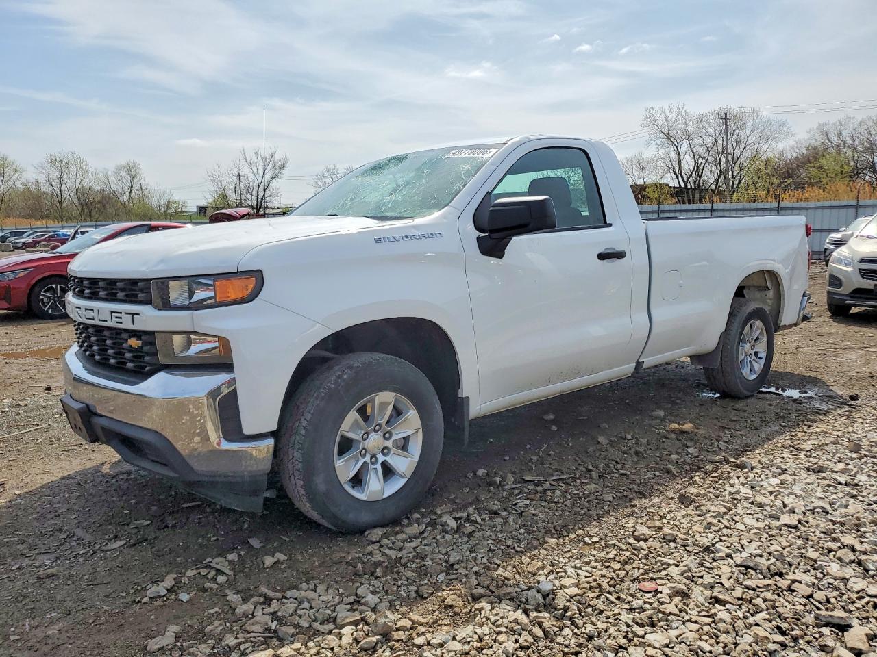 Salvage Chevrolet Silverado Image