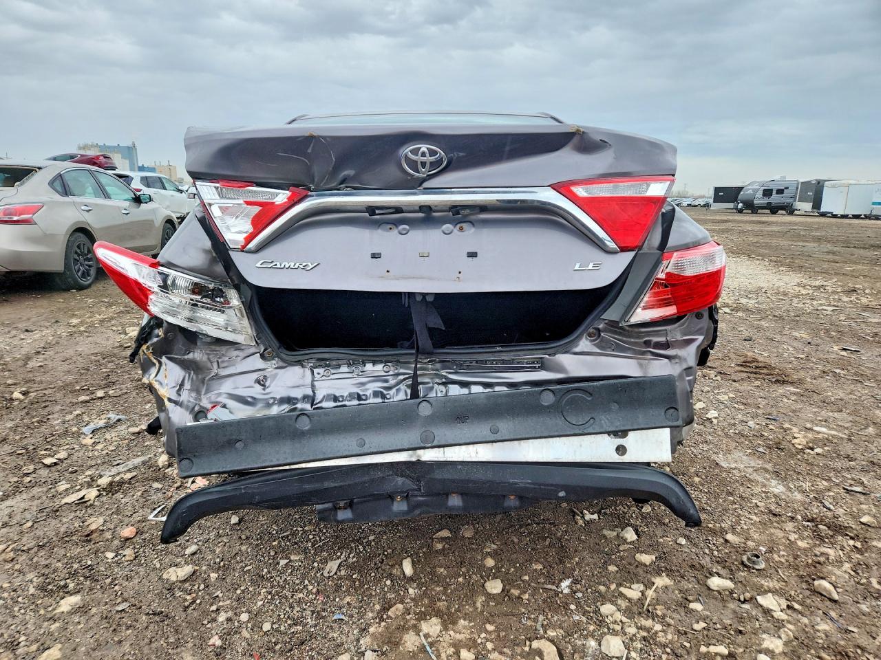 Toyota Camry Le