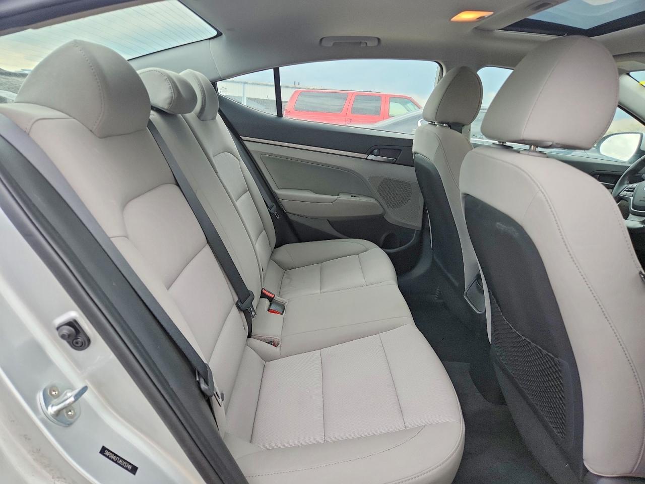 Hyundai ELANTRA Value Edition