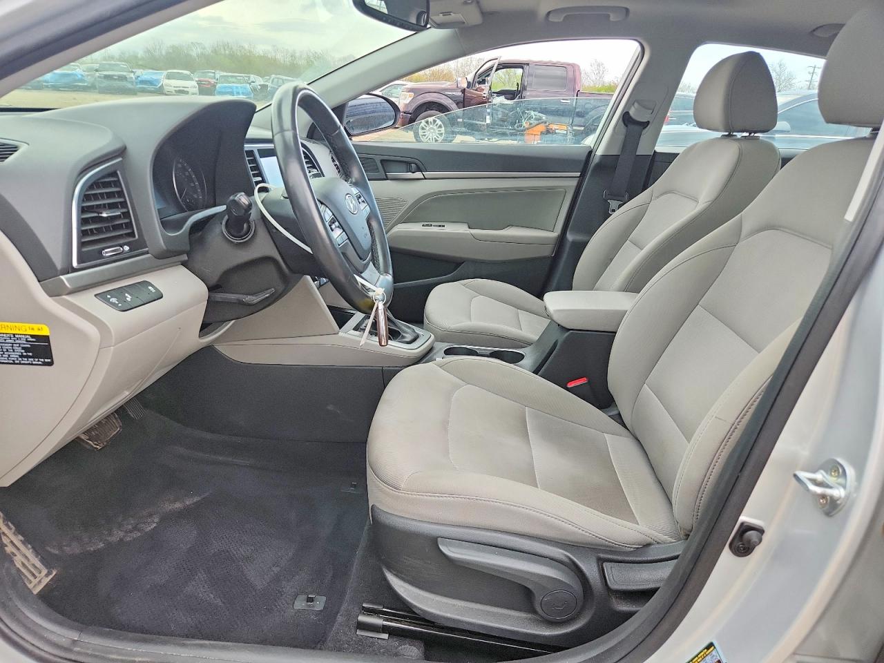 Hyundai ELANTRA Value Edition
