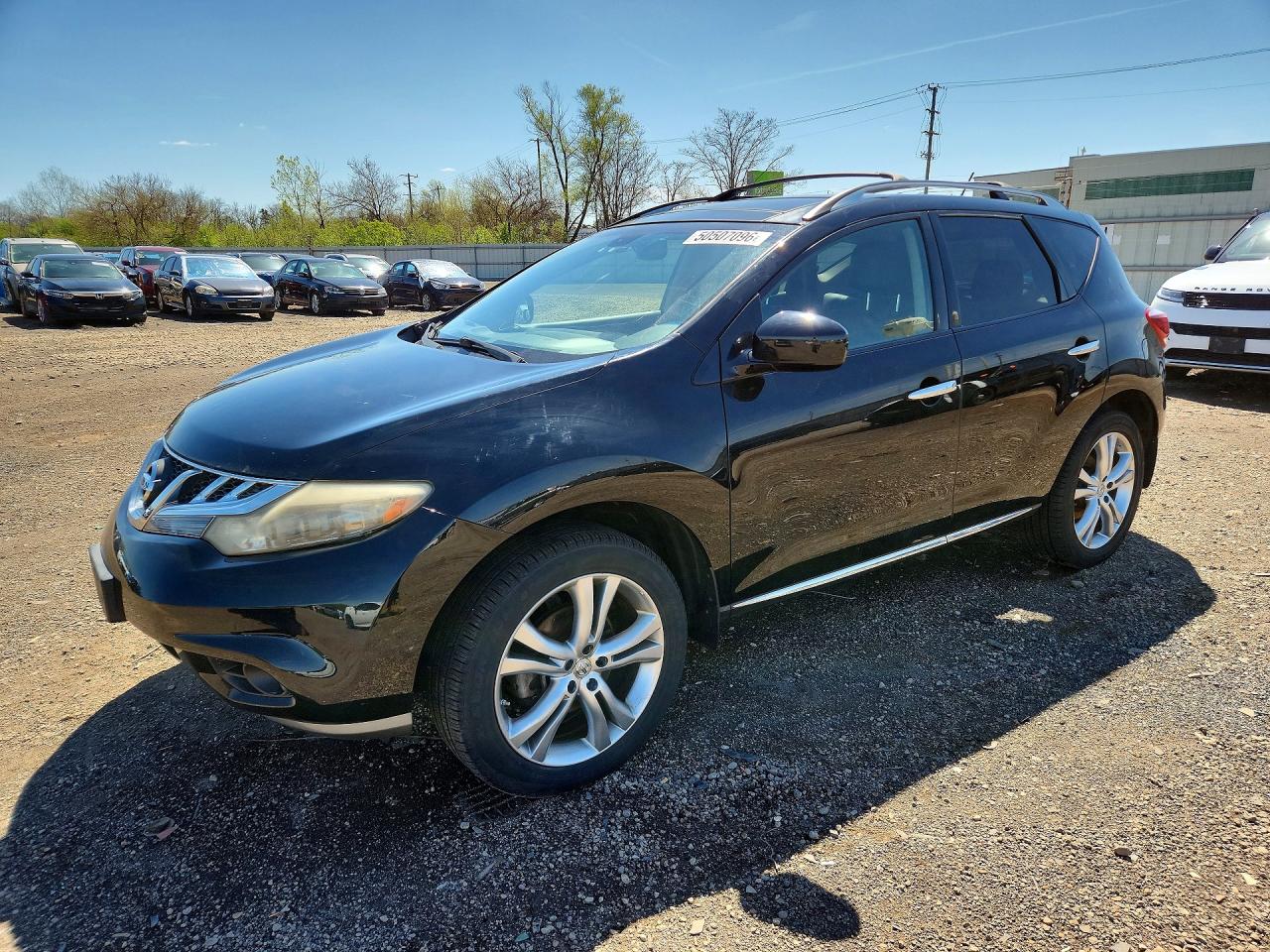Salvage Nissan Murano Image