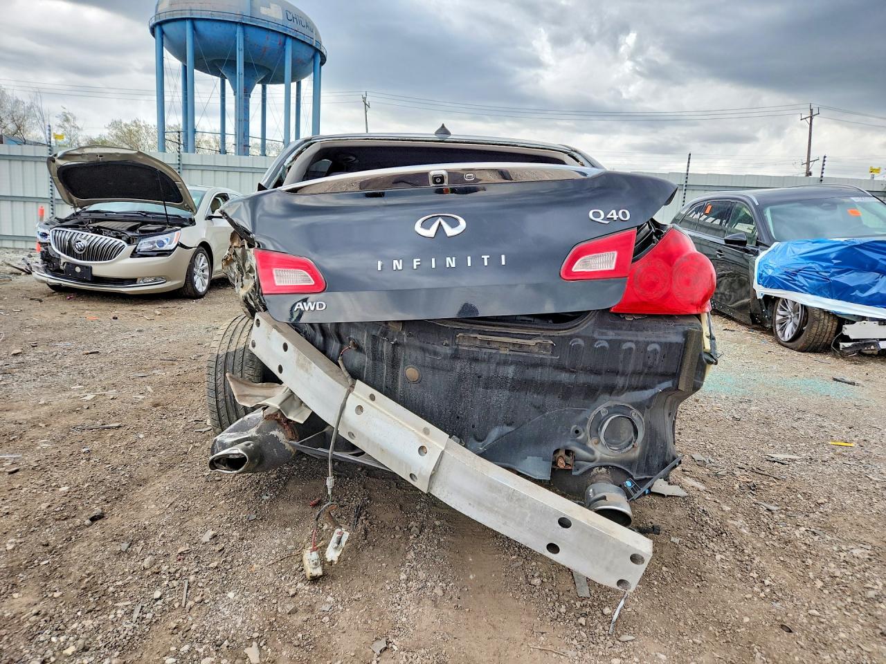 INFINITI Q40 Base Base