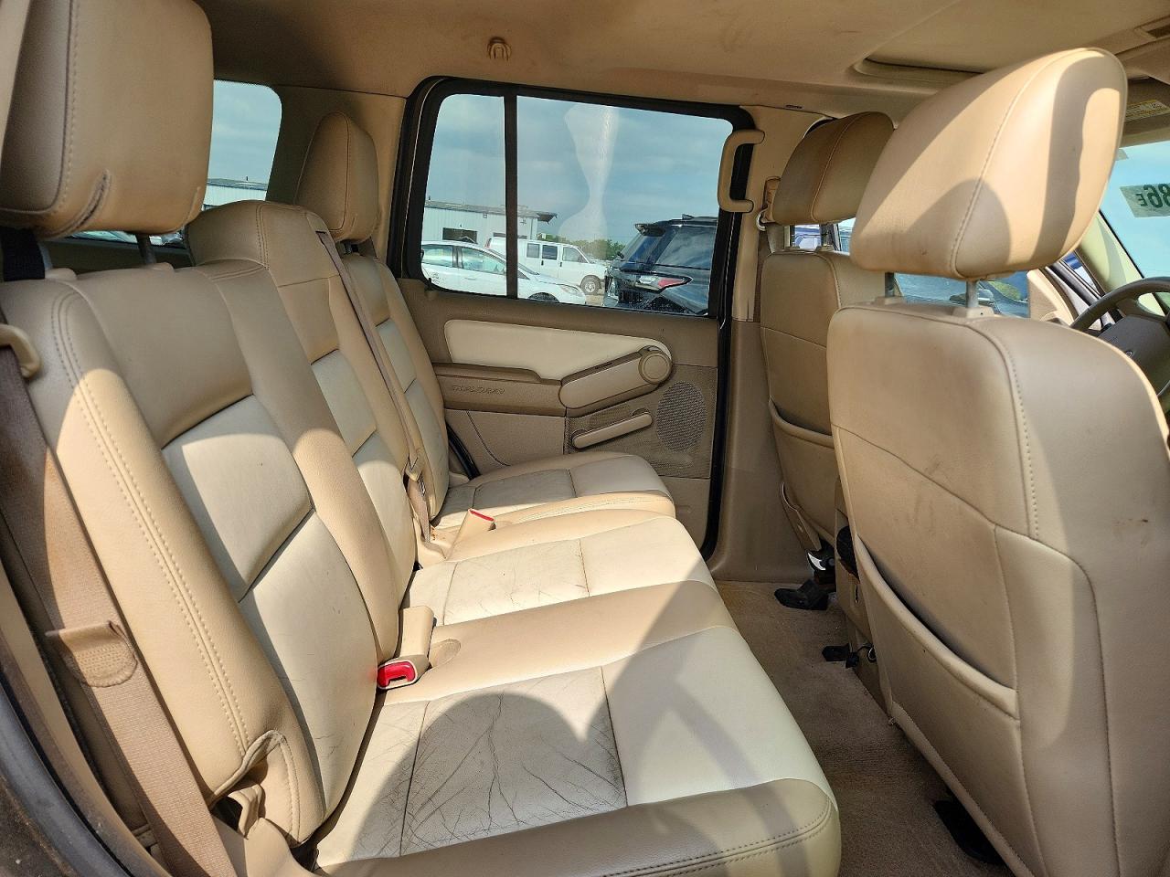 Ford Explorer Eddie Bauer