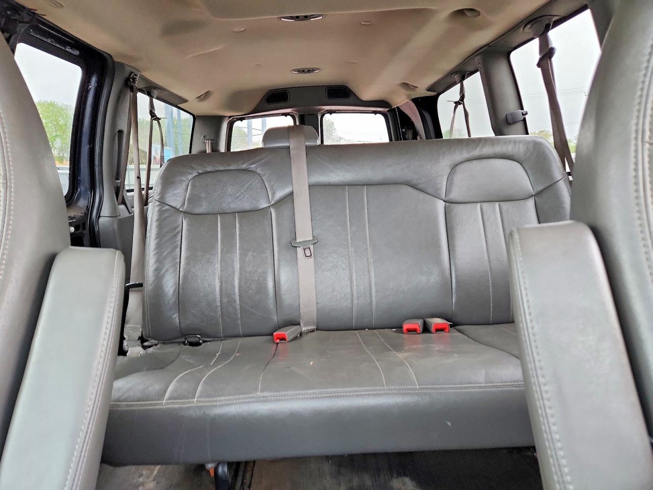 Chevrolet Express Ls