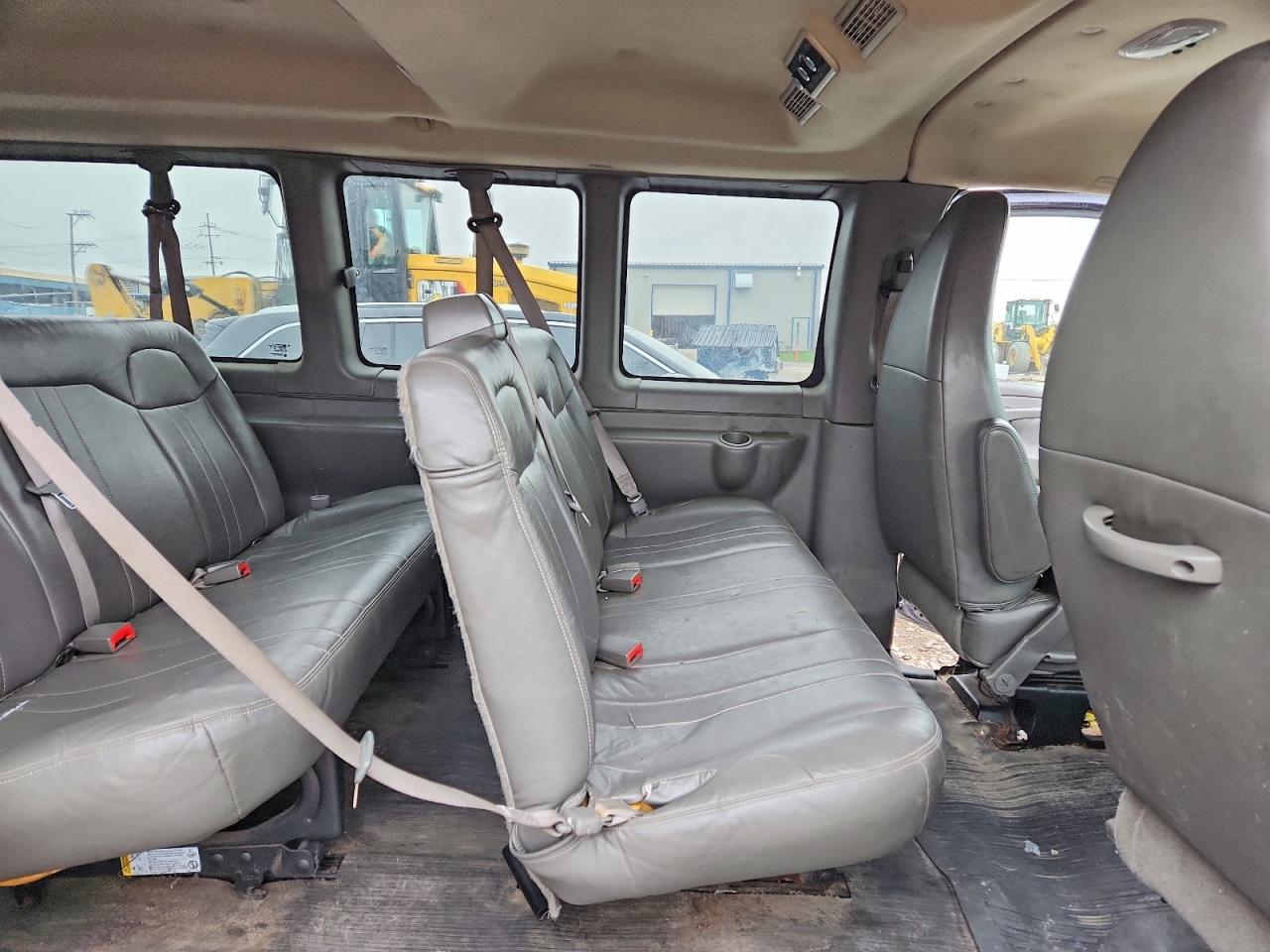 Chevrolet Express Ls