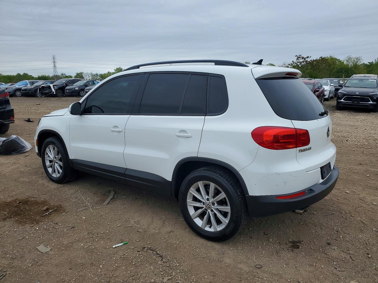 Volkswagen Tiguan S