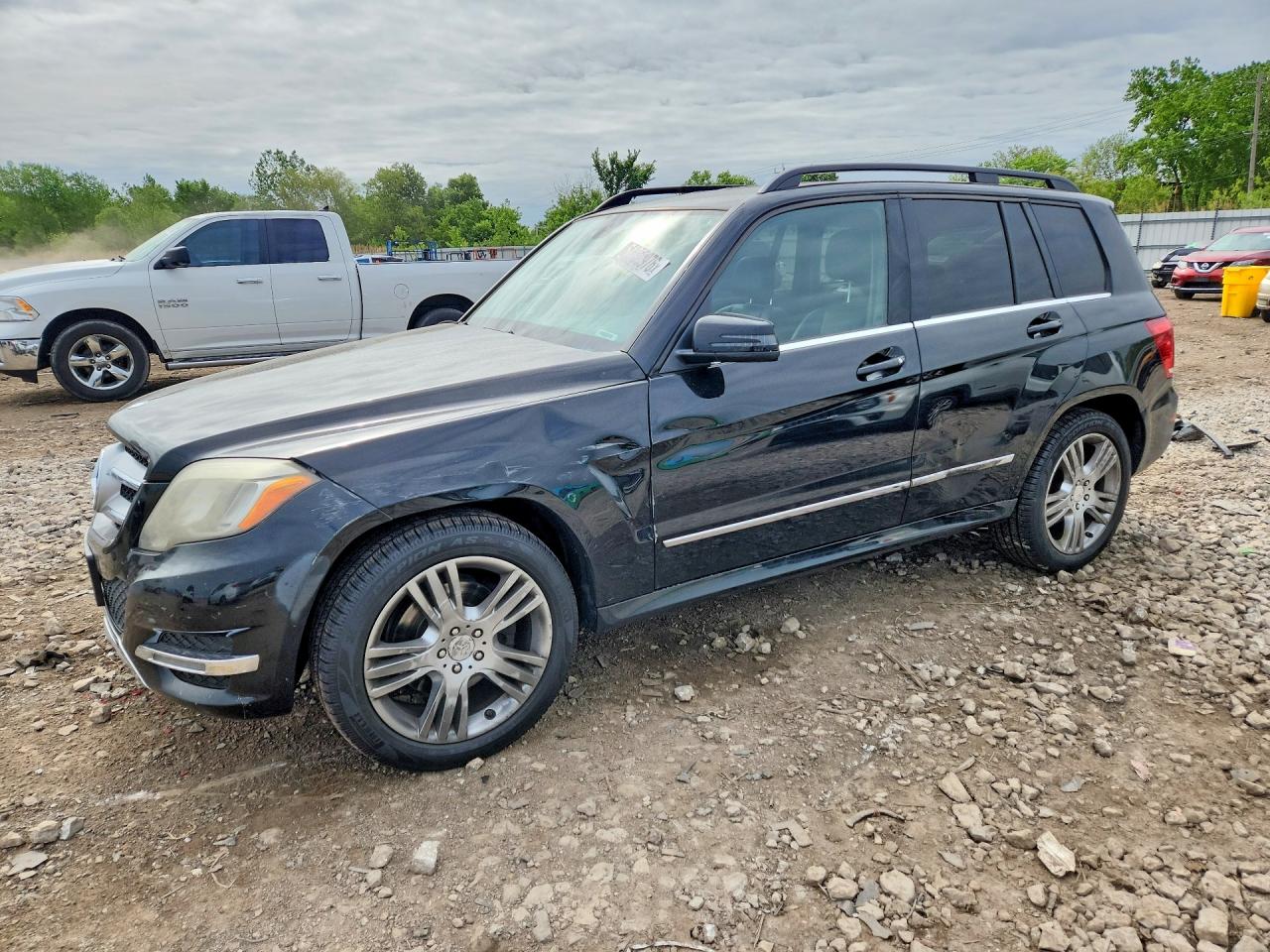 Salvage Mercedes-Benz GLK Image