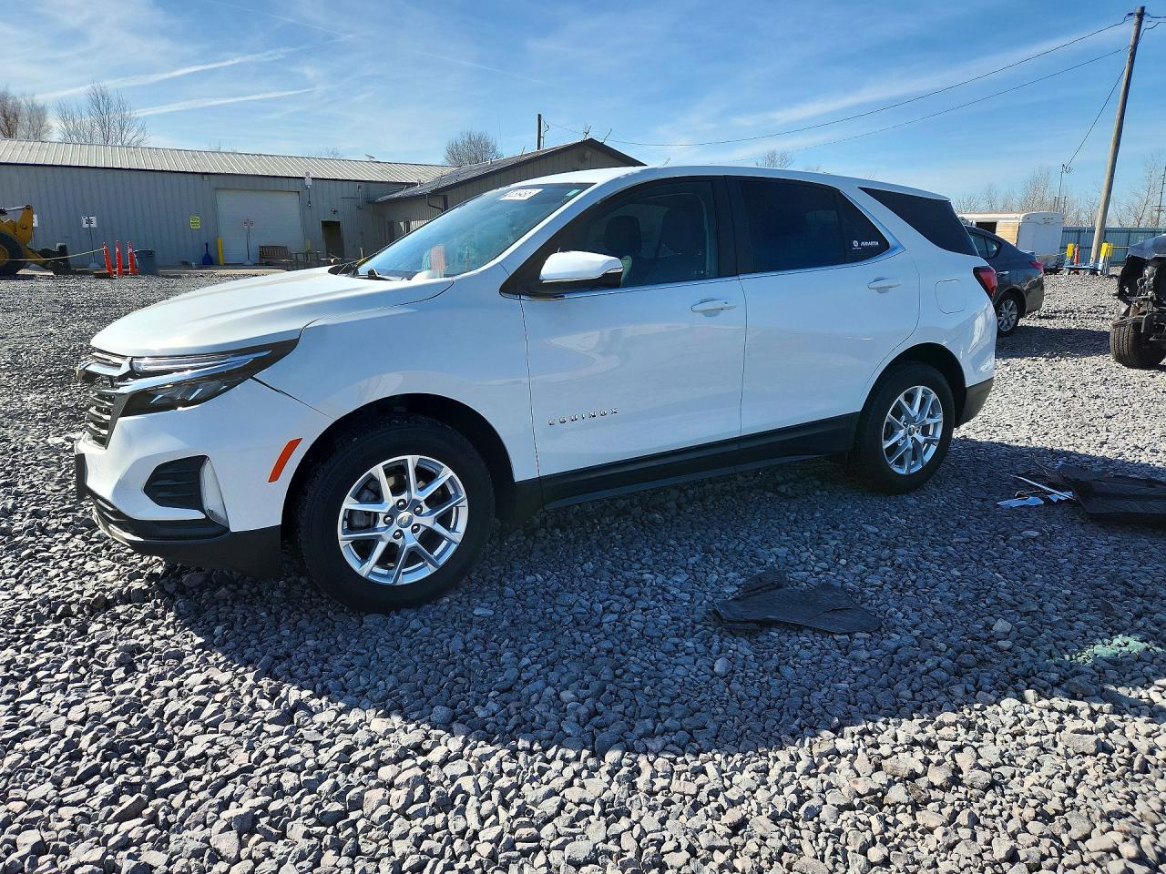 Salvage Chevrolet Equinox Image