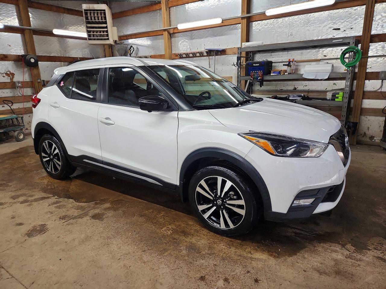 Nissan Kicks Sr