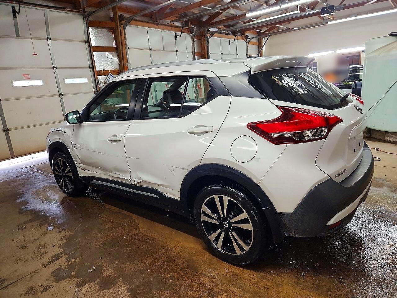Nissan Kicks Sr