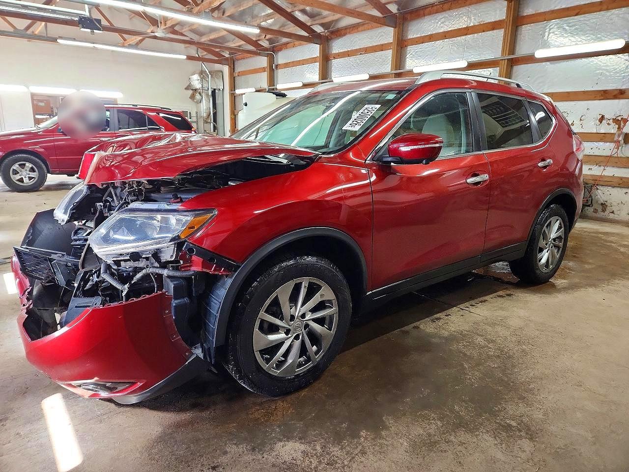 Salvage Nissan Rogue Image