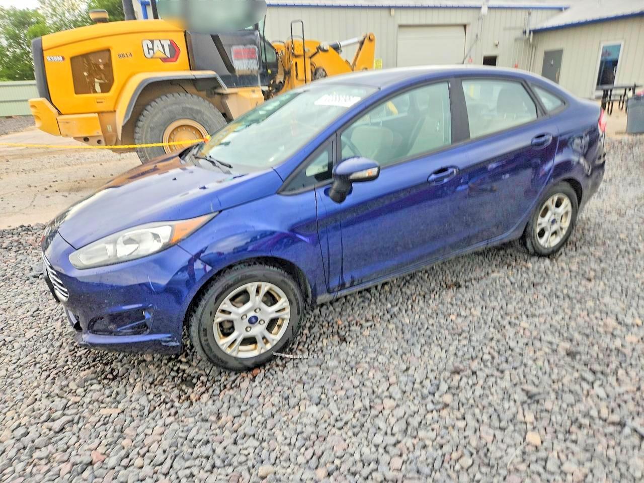 Salvage Ford Fiesta Image