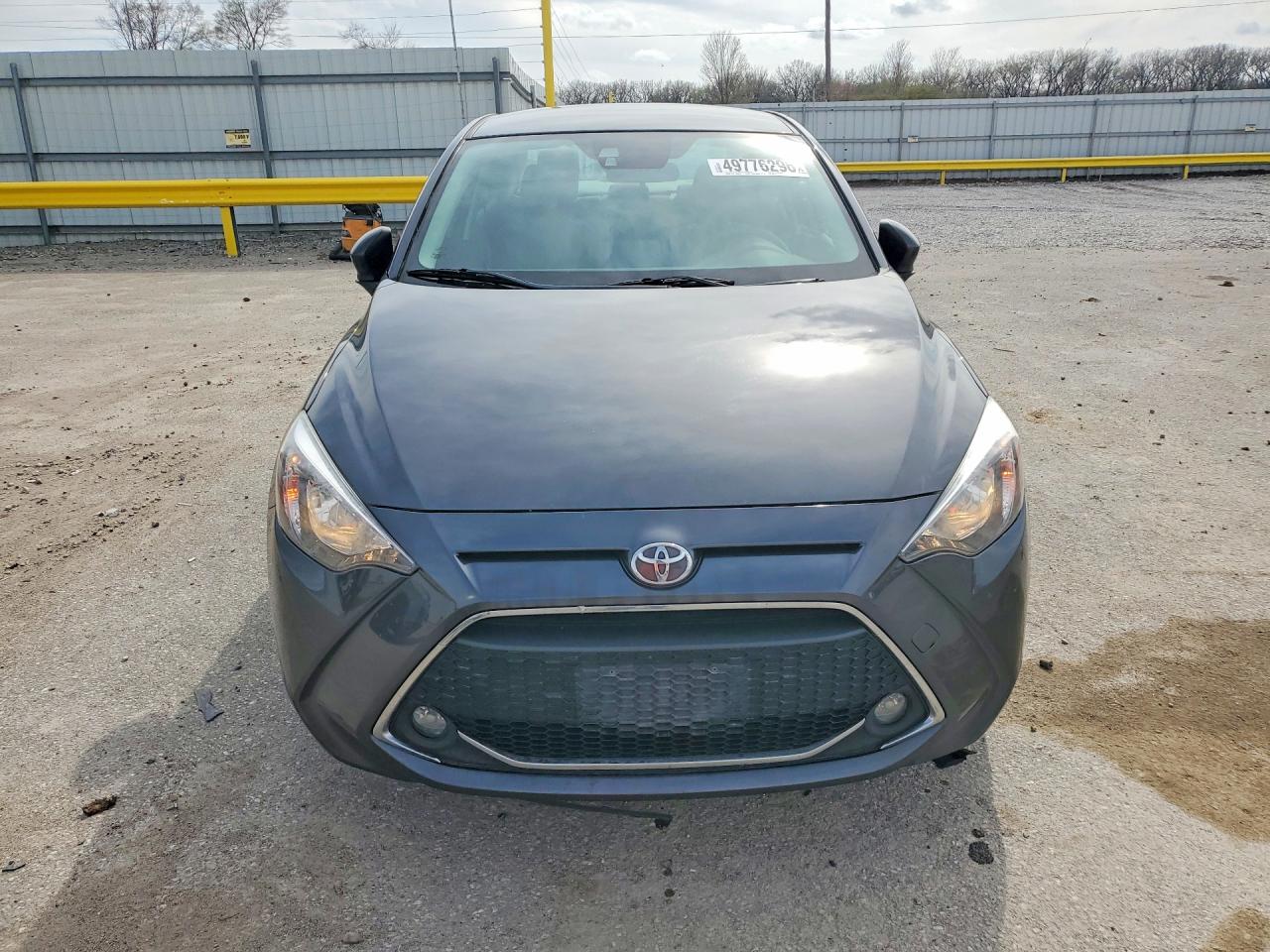 Toyota Yaris Le