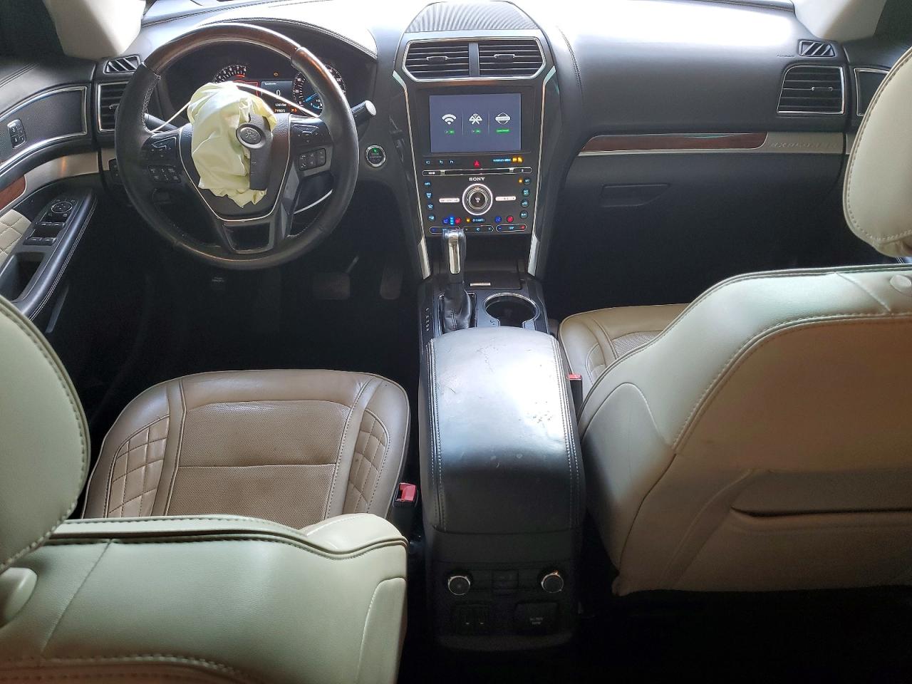 Ford Explorer Platinum