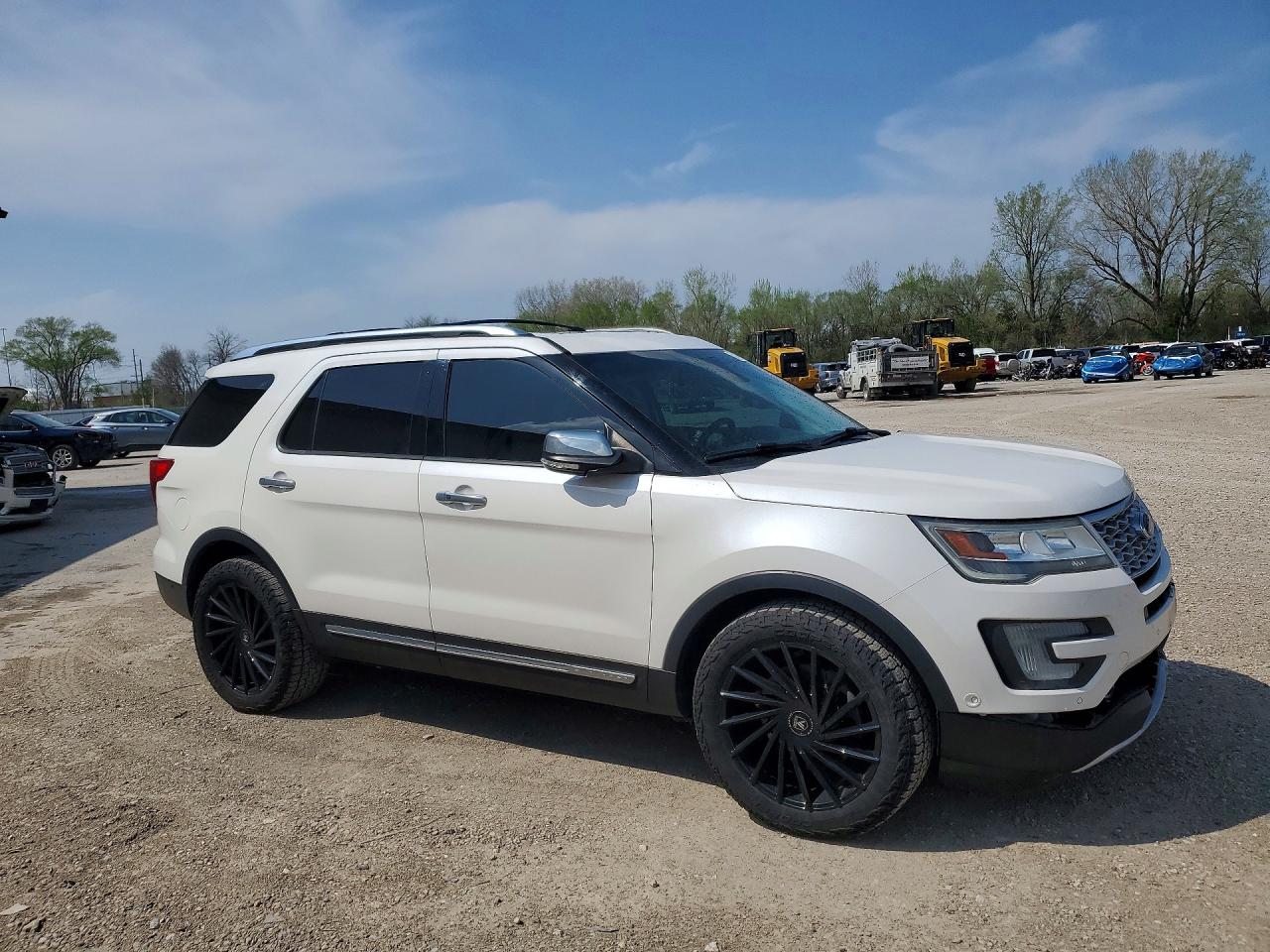 Ford Explorer Platinum