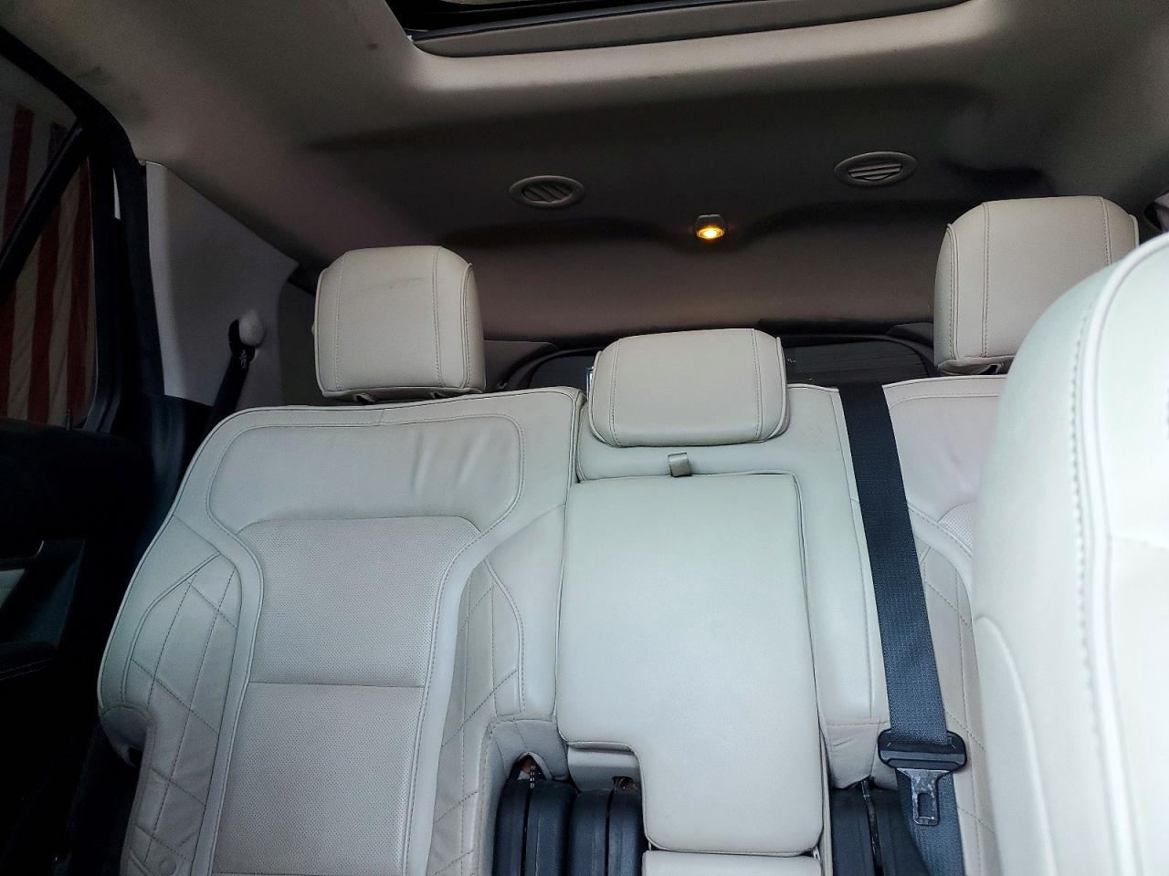 Ford Explorer Platinum