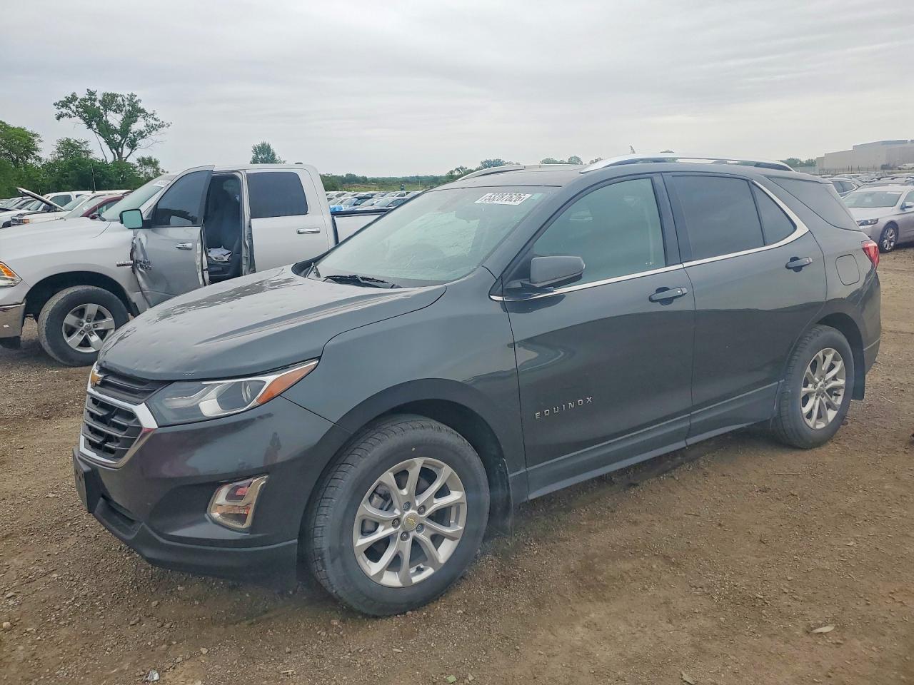 Salvage Chevrolet Equinox Image