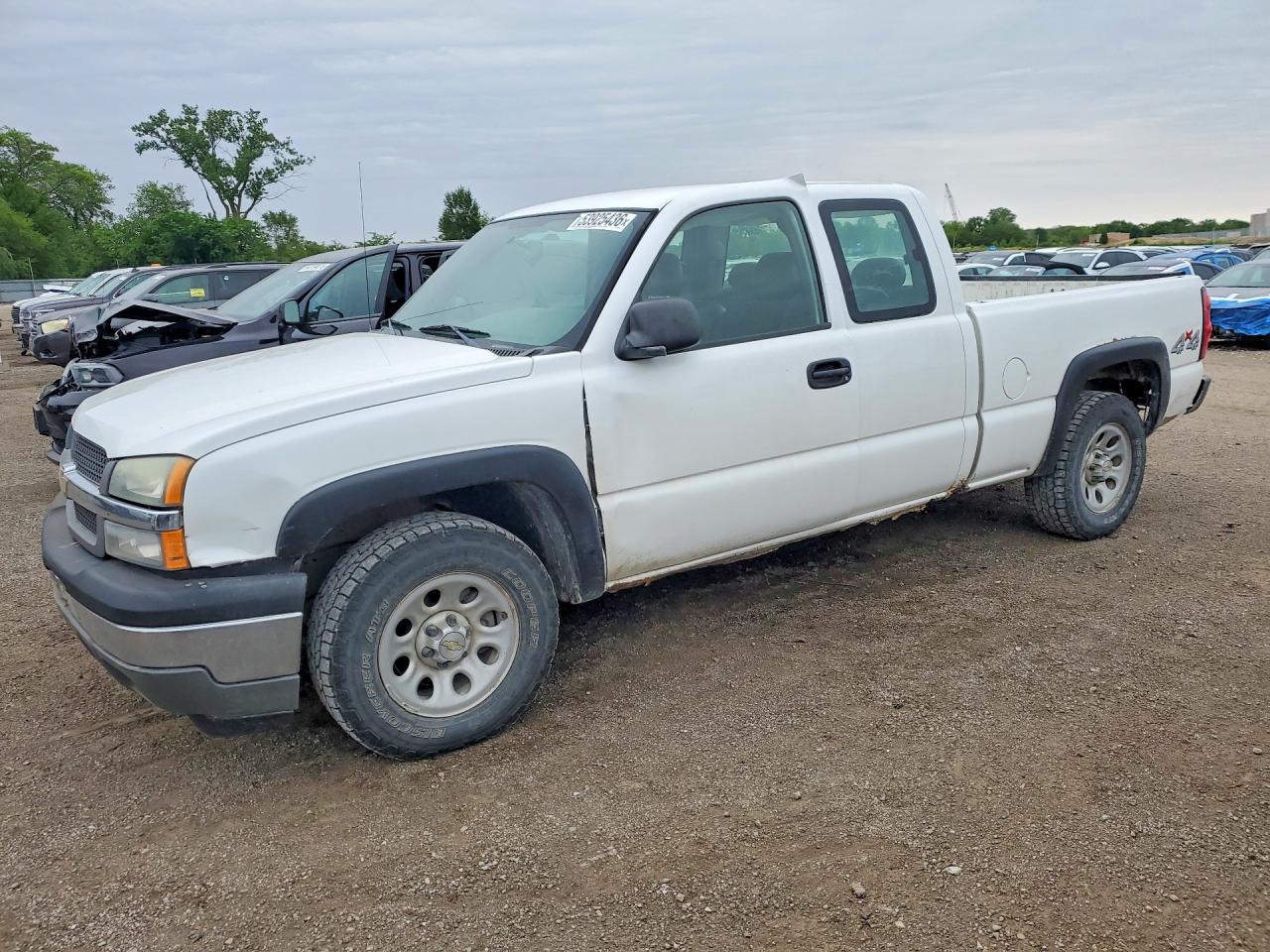 Salvage Chevrolet Silverado Image