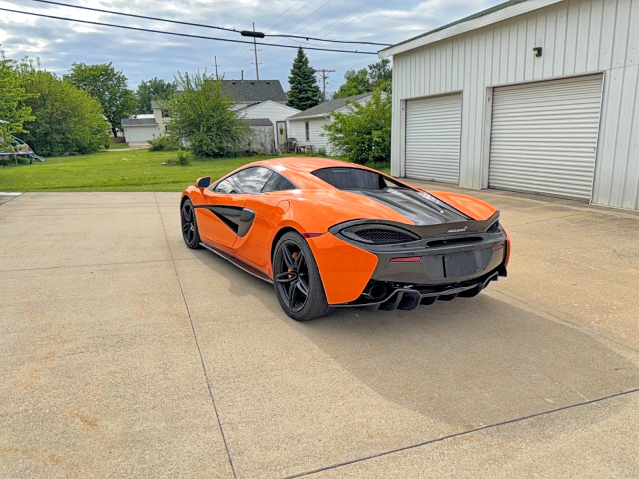 McLaren 570S