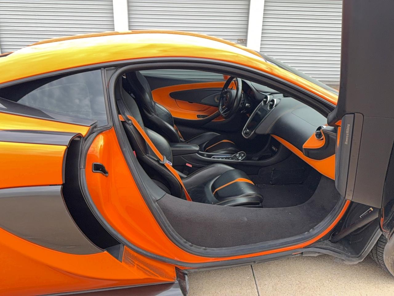 McLaren 570S