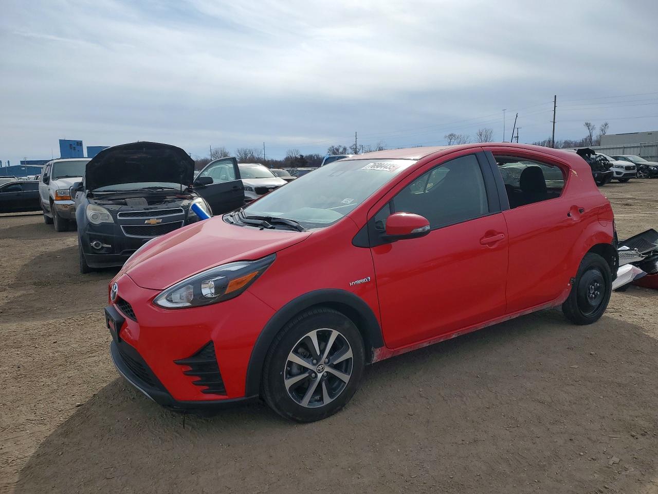 Salvage Toyota Prius Image