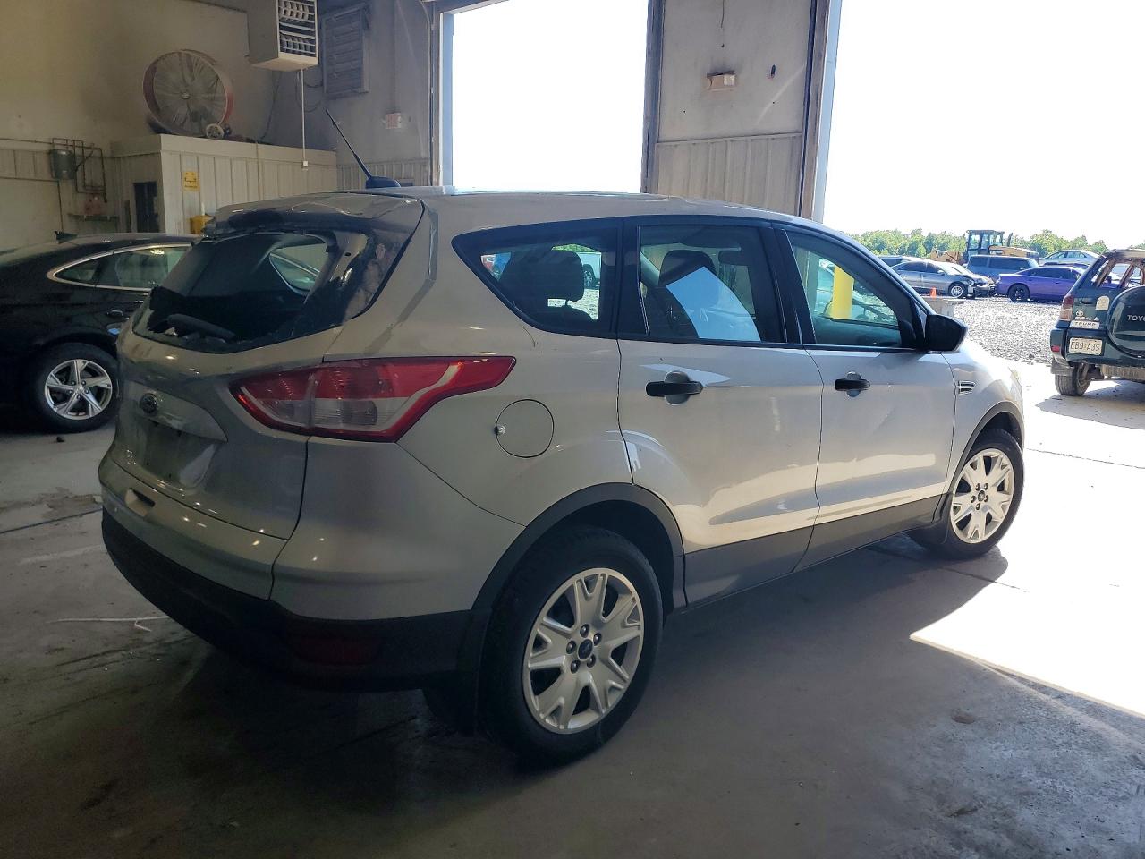 Ford Escape S