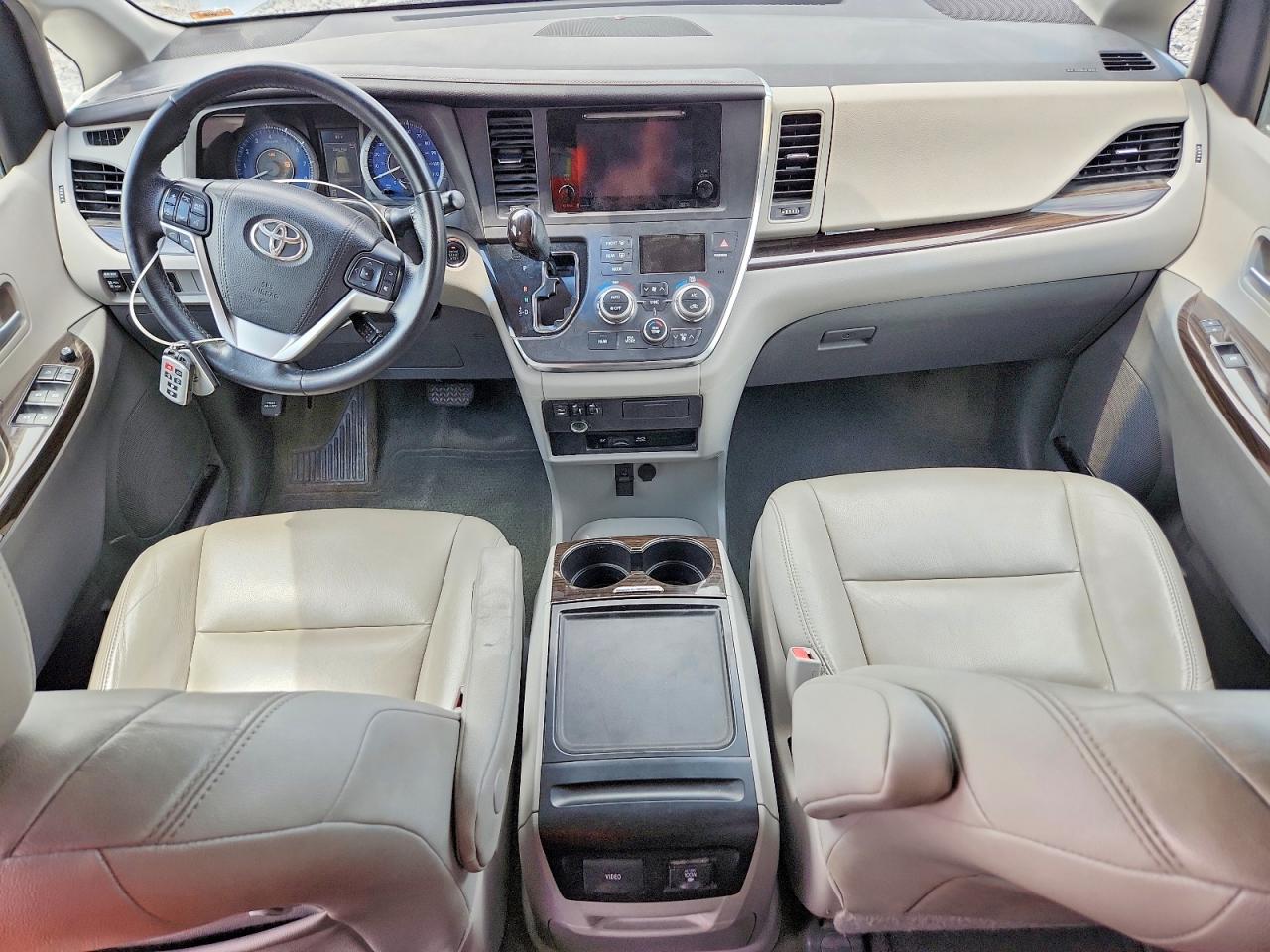 Toyota Sienna Xle Premium 8-passenger