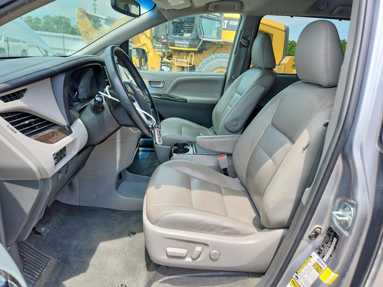 Toyota Sienna Xle Premium 8-passenger