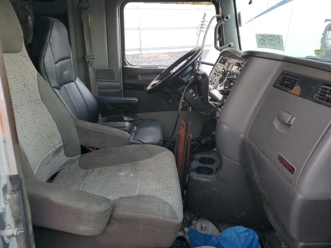 Kenworth T600