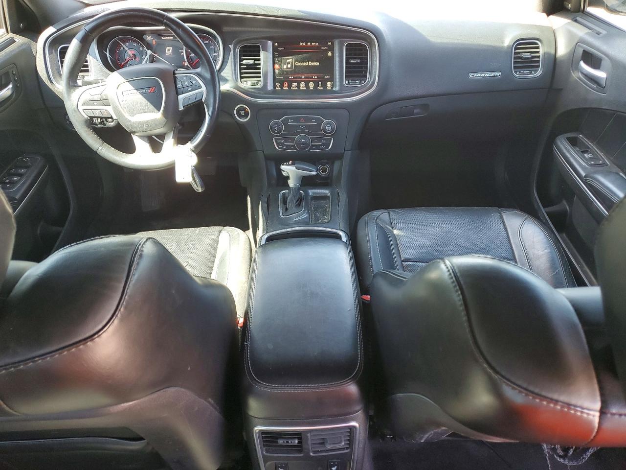 Dodge Charger Sxt