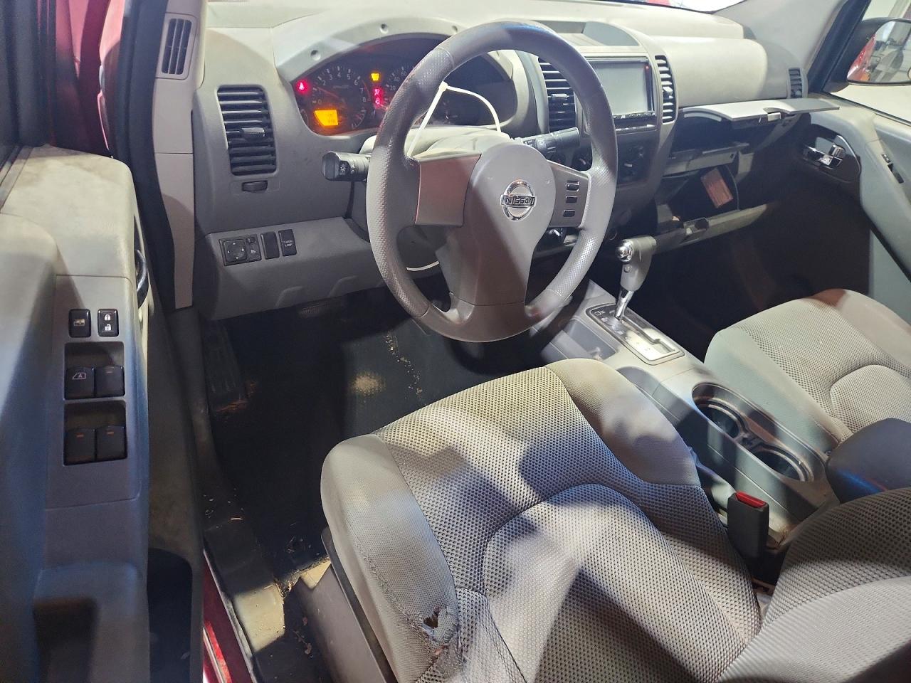 Nissan Frontier Se V6