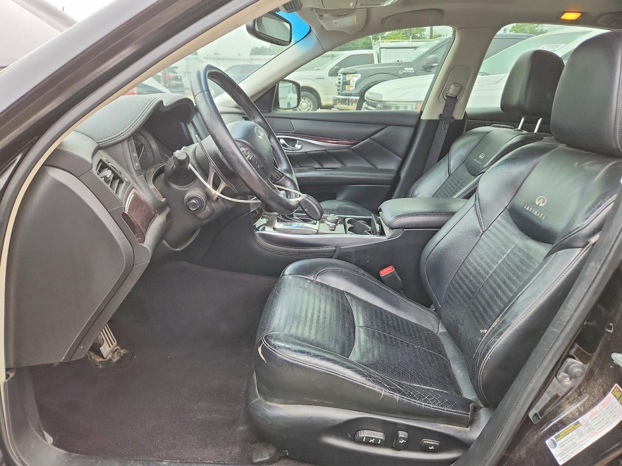 INFINITI M37