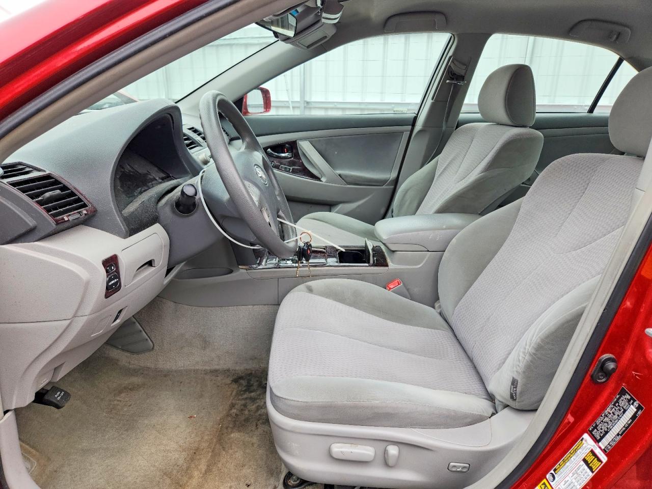 Toyota Camry Le V6