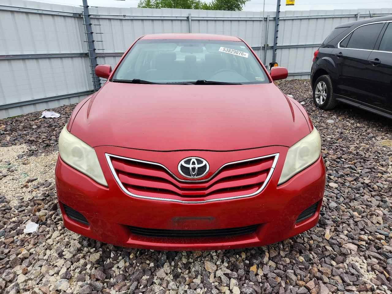 Toyota Camry Le V6