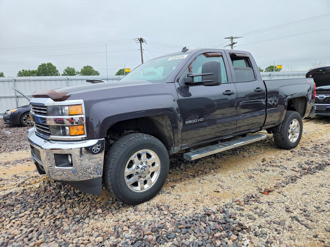 Salvage Chevrolet Silverado Image