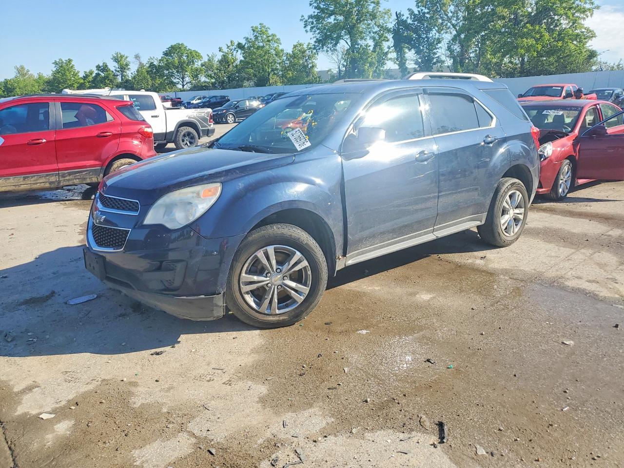 Salvage Chevrolet Equinox Image
