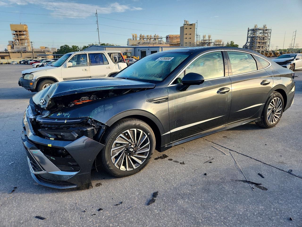 Salvage Hyundai SONATA Image