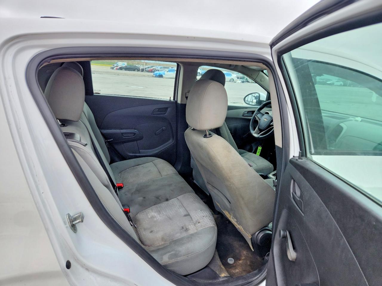 Chevrolet Sonic Ls
