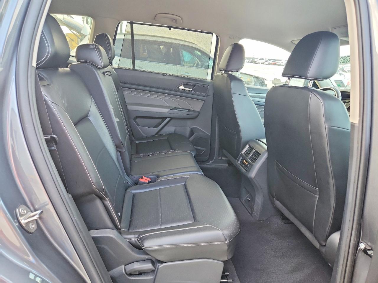 Volkswagen Atlas Se