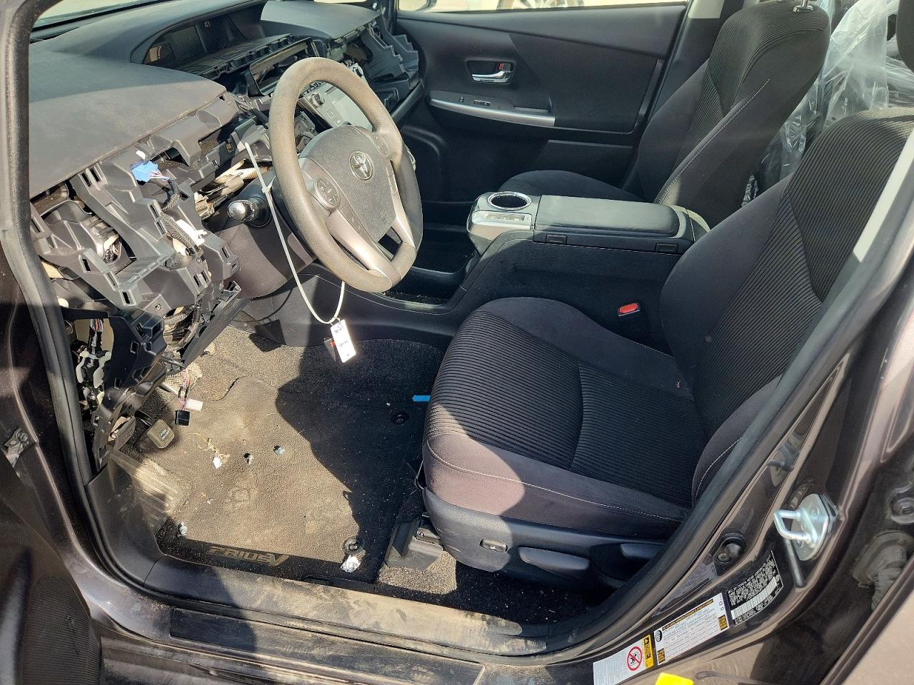 Toyota Prius v Three