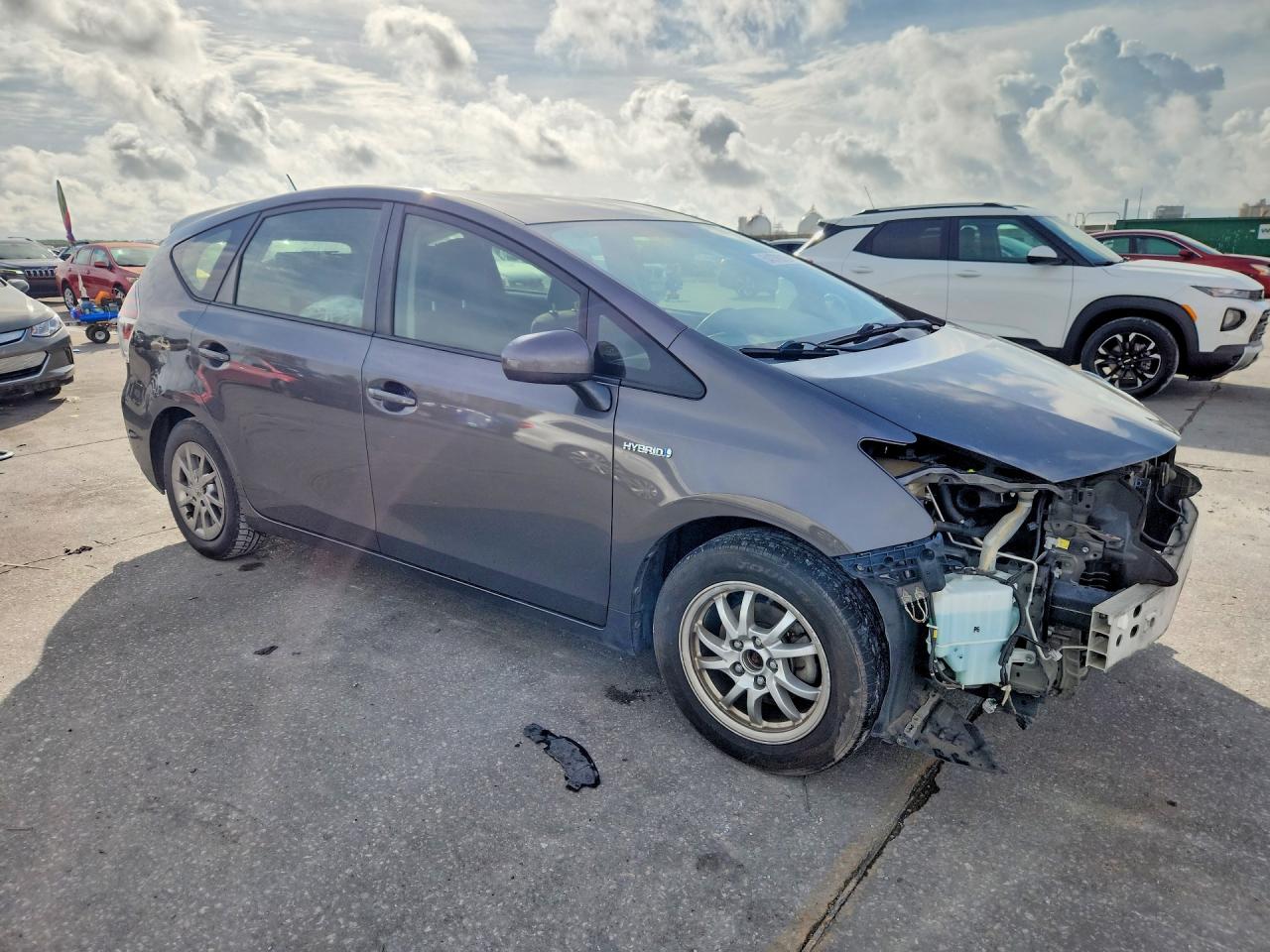 Toyota Prius v Three