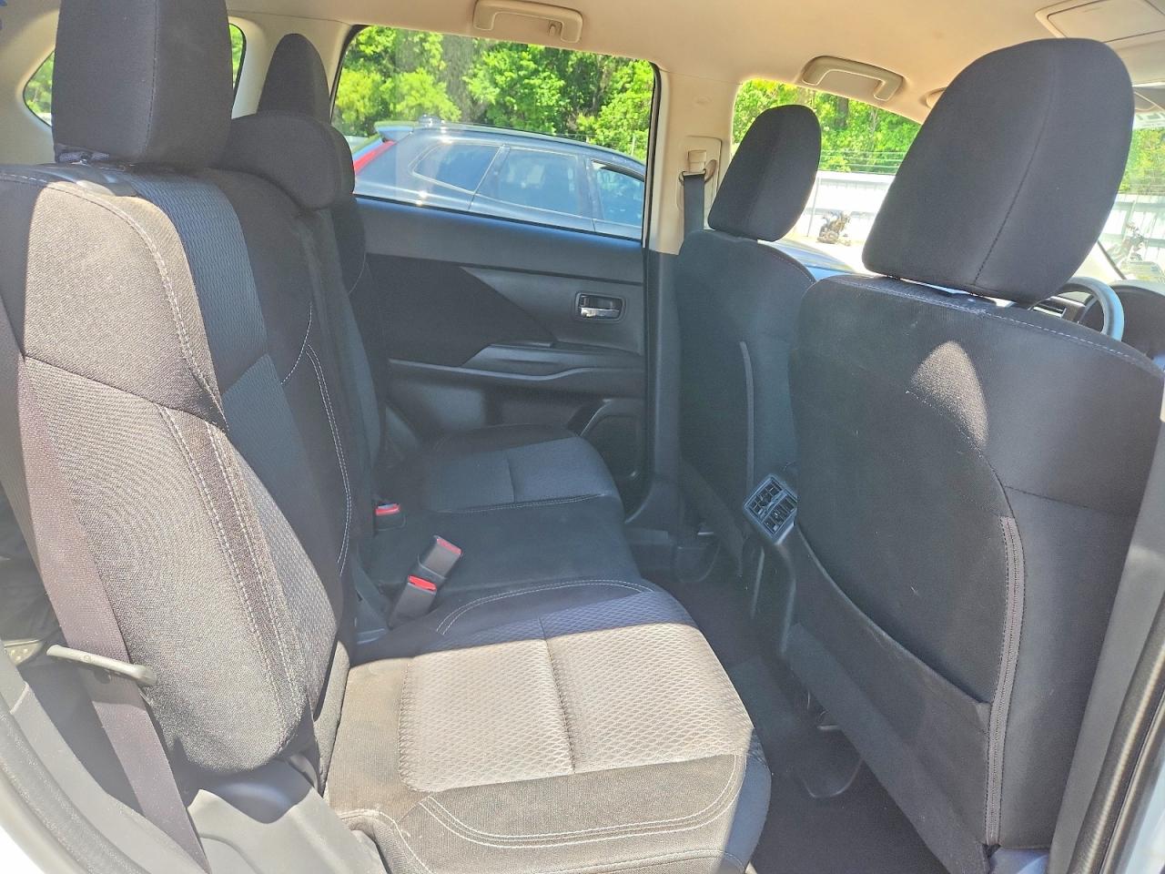 Mitsubishi Outlander Es