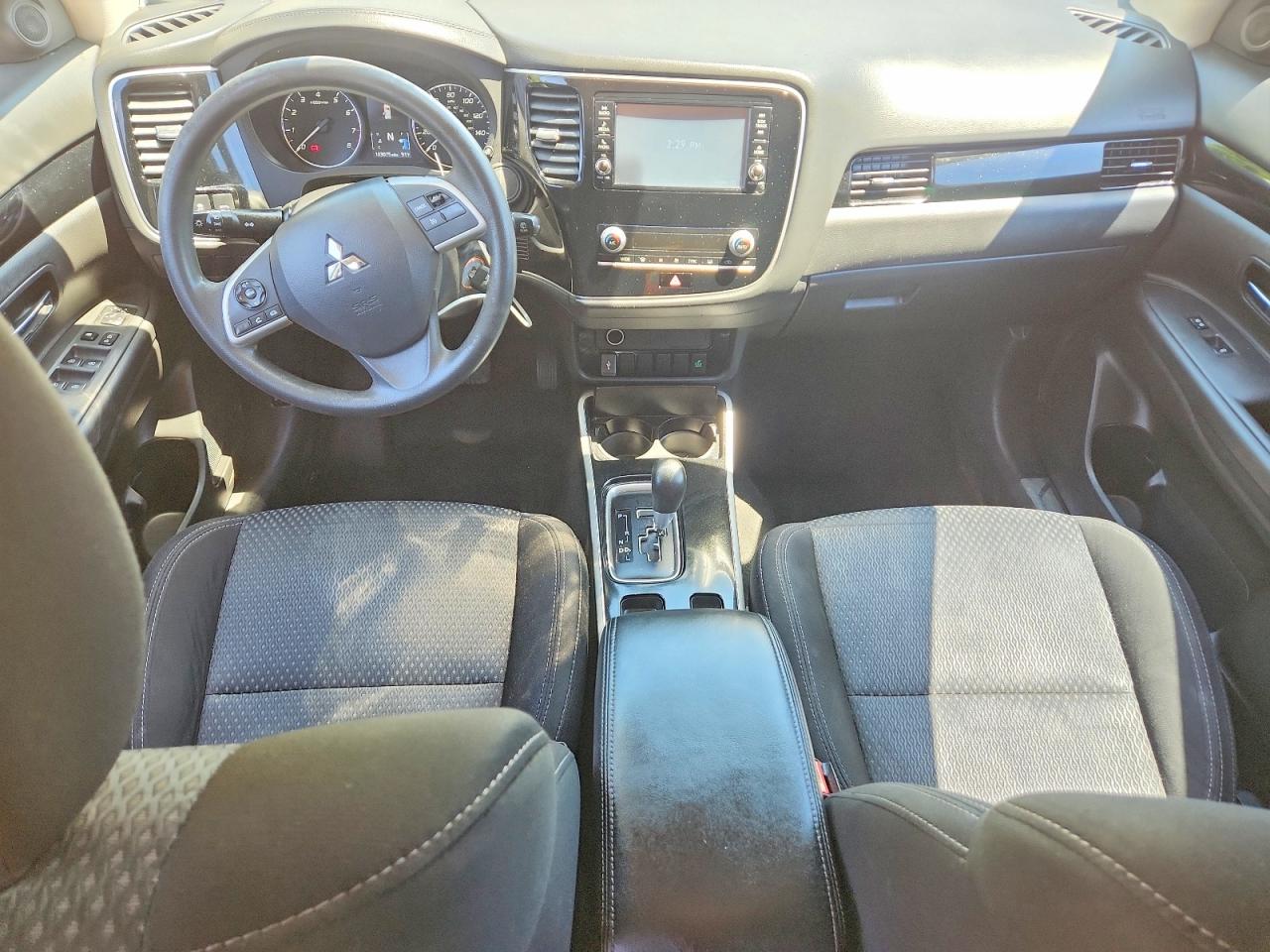 Mitsubishi Outlander Es