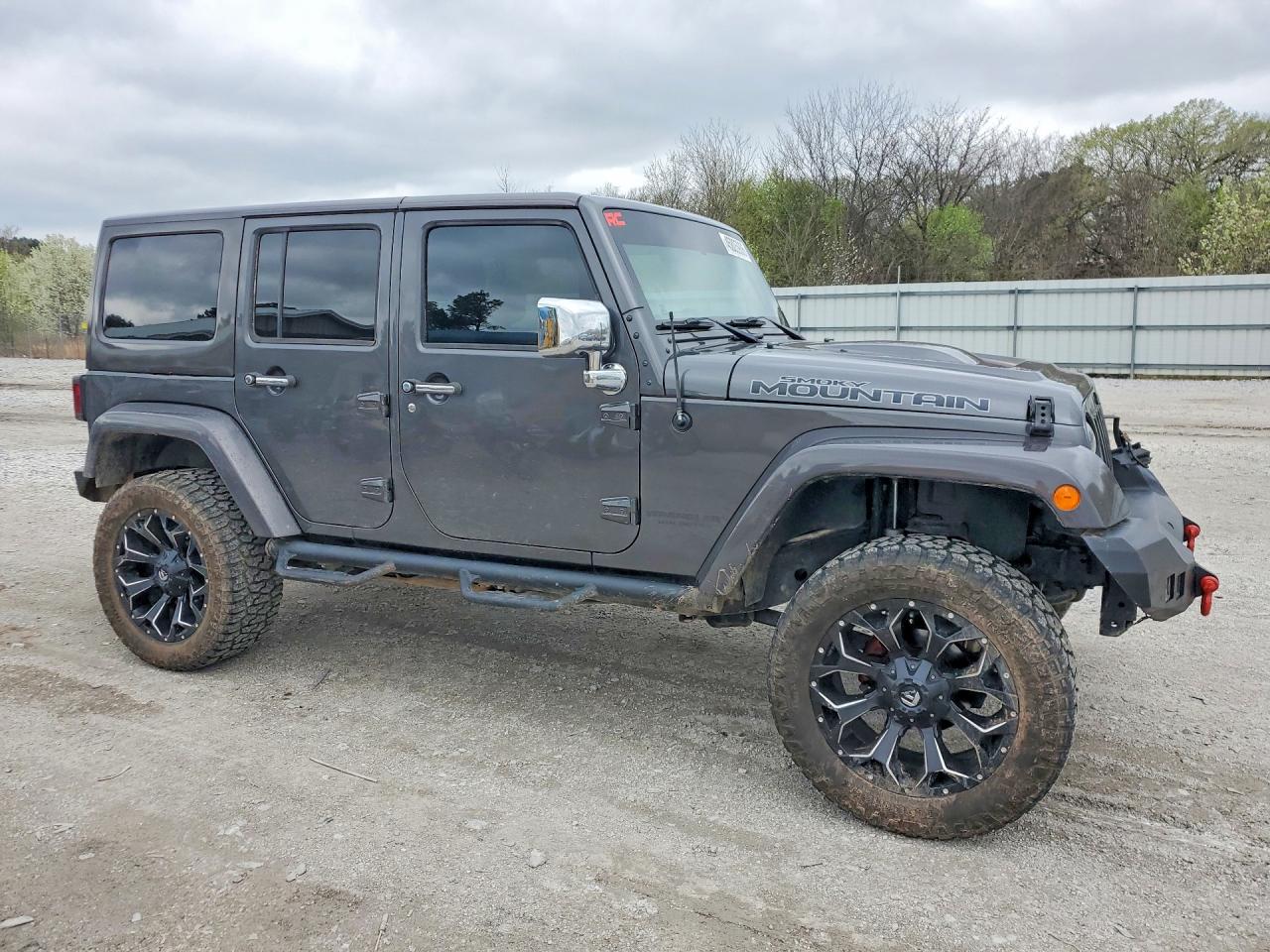 Jeep Wrangler Sahara