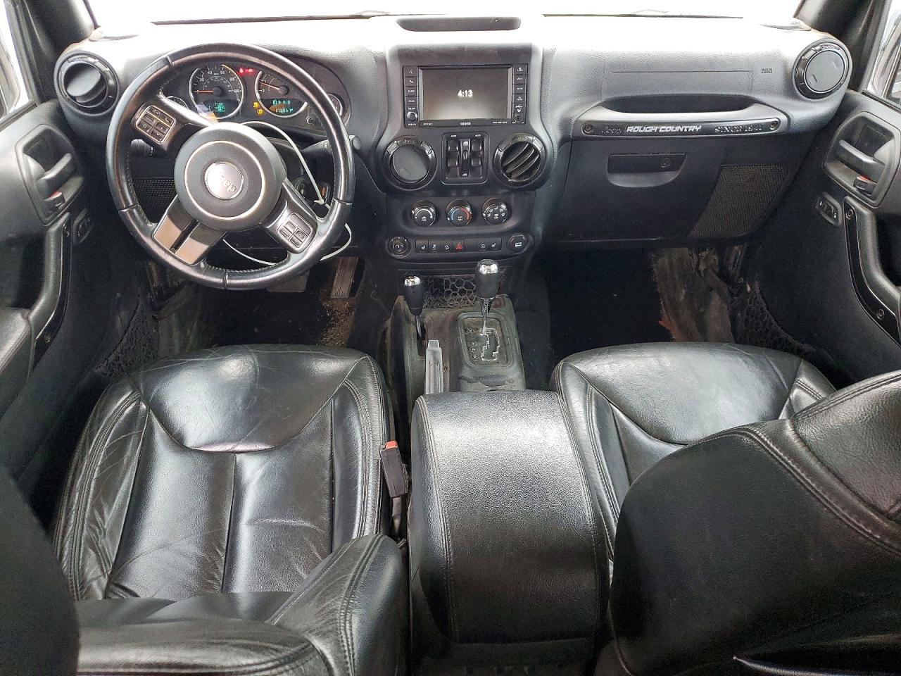 Jeep Wrangler Sahara