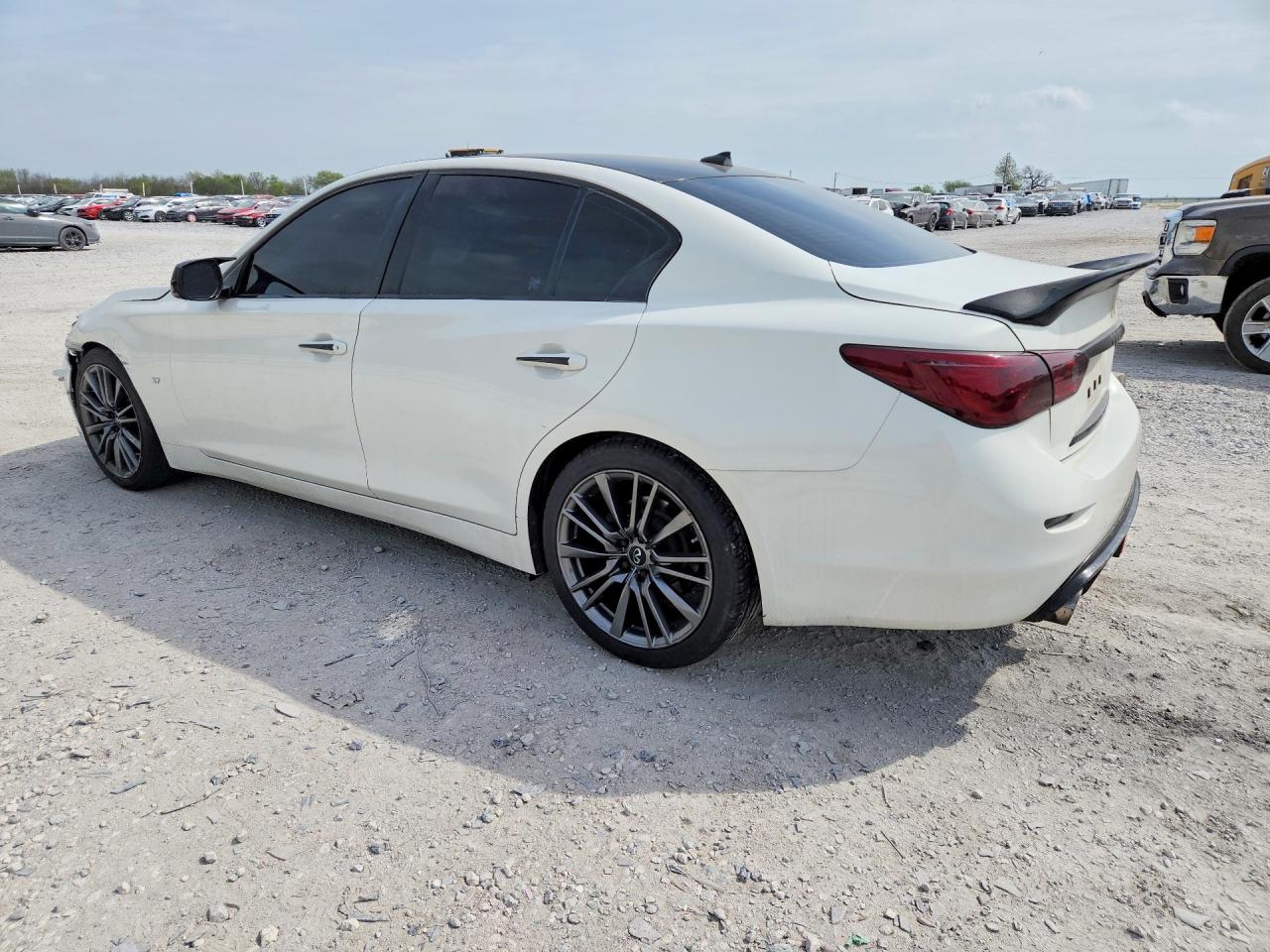 INFINITI Q50 Premium