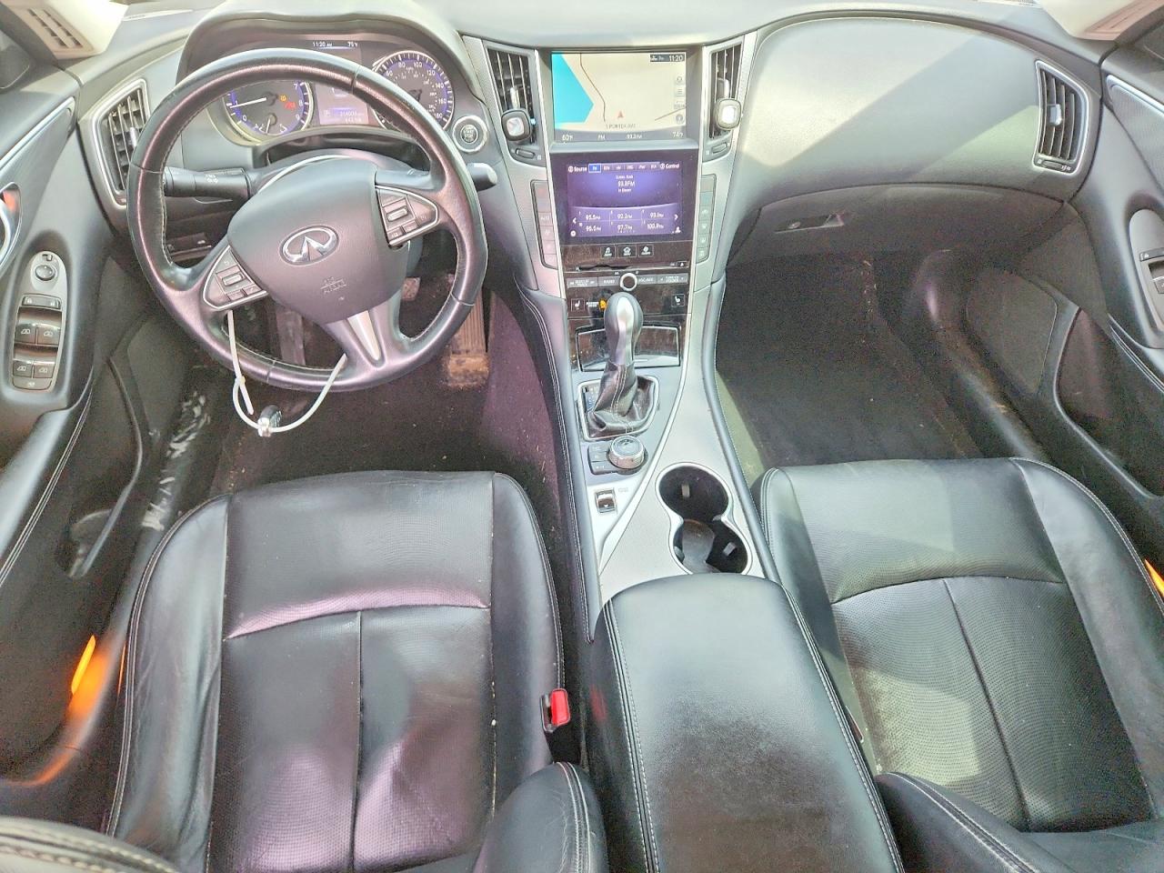 INFINITI Q50 Premium