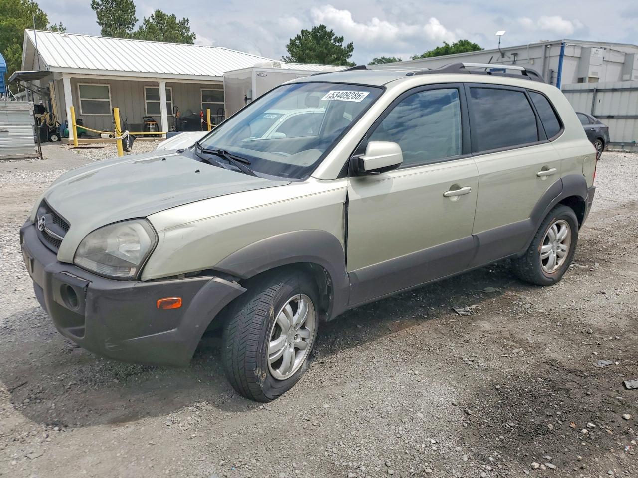 Salvage Hyundai TUCSON Image
