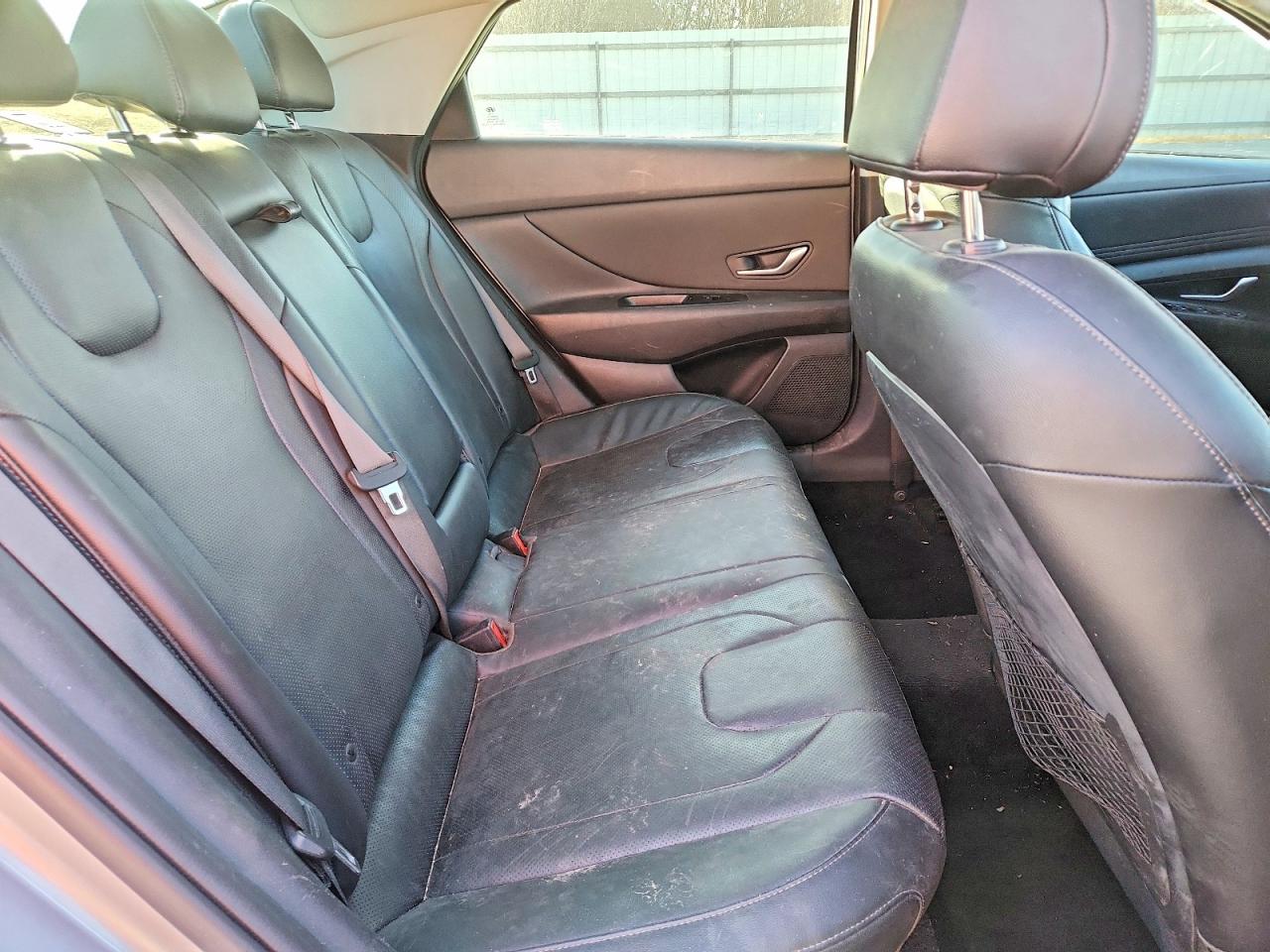 Hyundai ELANTRA Limited