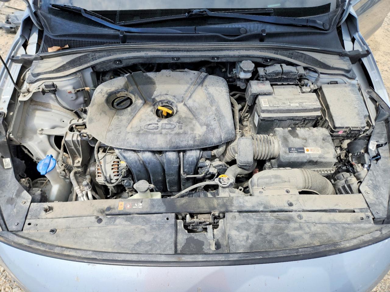 Hyundai ELANTRA Base